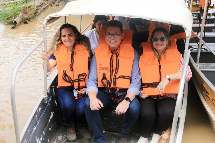 Governo de Rondônia entrega embarcações para transporte de estudantes às comunidades ribeirinhas - News Rondônia