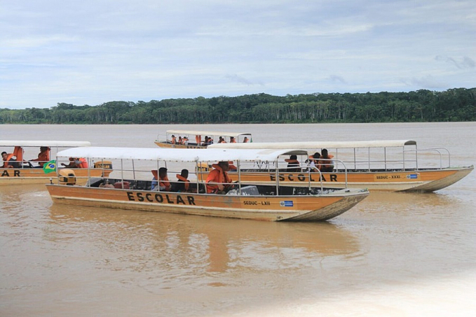 Governo de Rondônia entrega embarcações para transporte de estudantes às comunidades ribeirinhas - News Rondônia