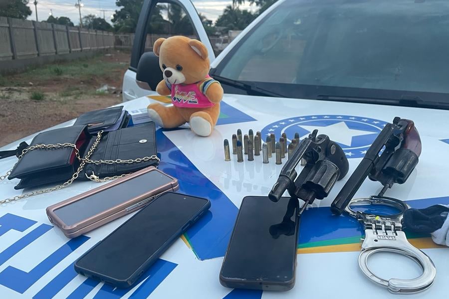 Bandidos fazem 'roleta russa' com empresário durante roubo em residência - News Rondônia