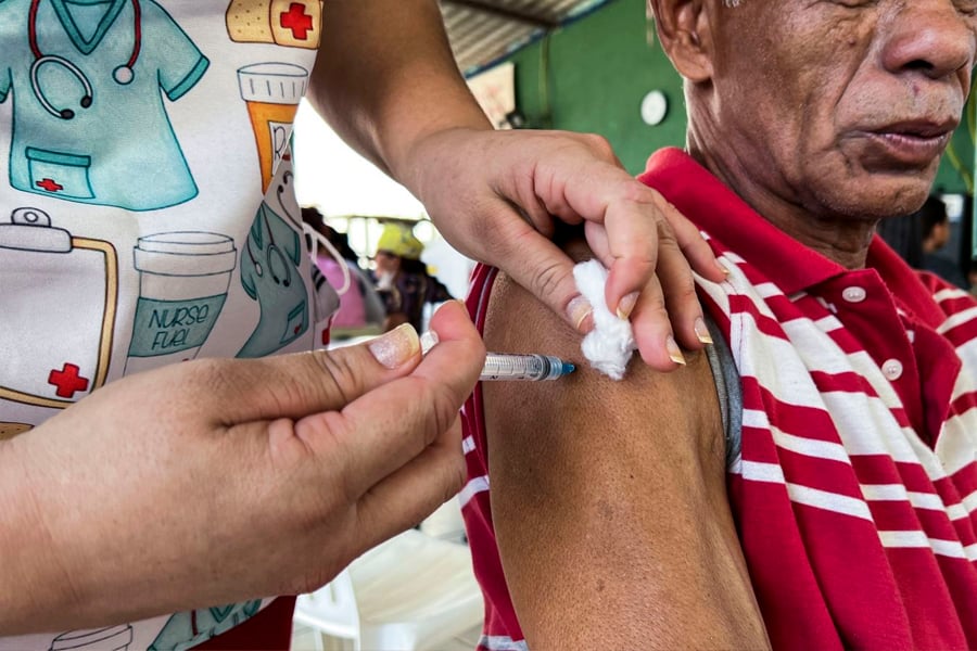 Mutirão de vacinação é levado ao Orgulho do Madeira - News Rondônia