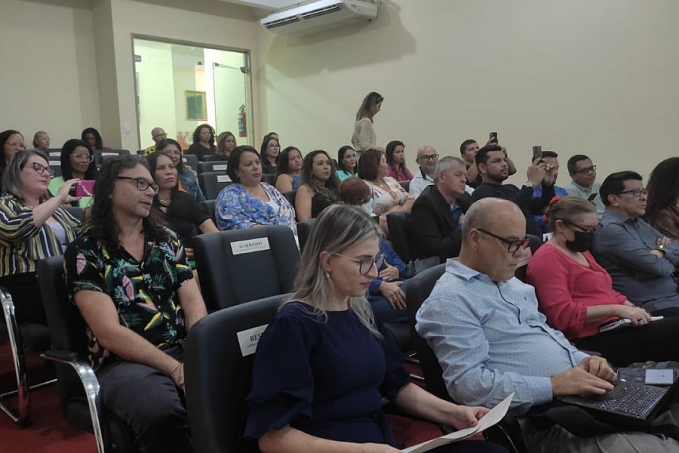 Professores da rede municipal participam de acolhida da nova turma de mestrado acadêmico - News Rondônia