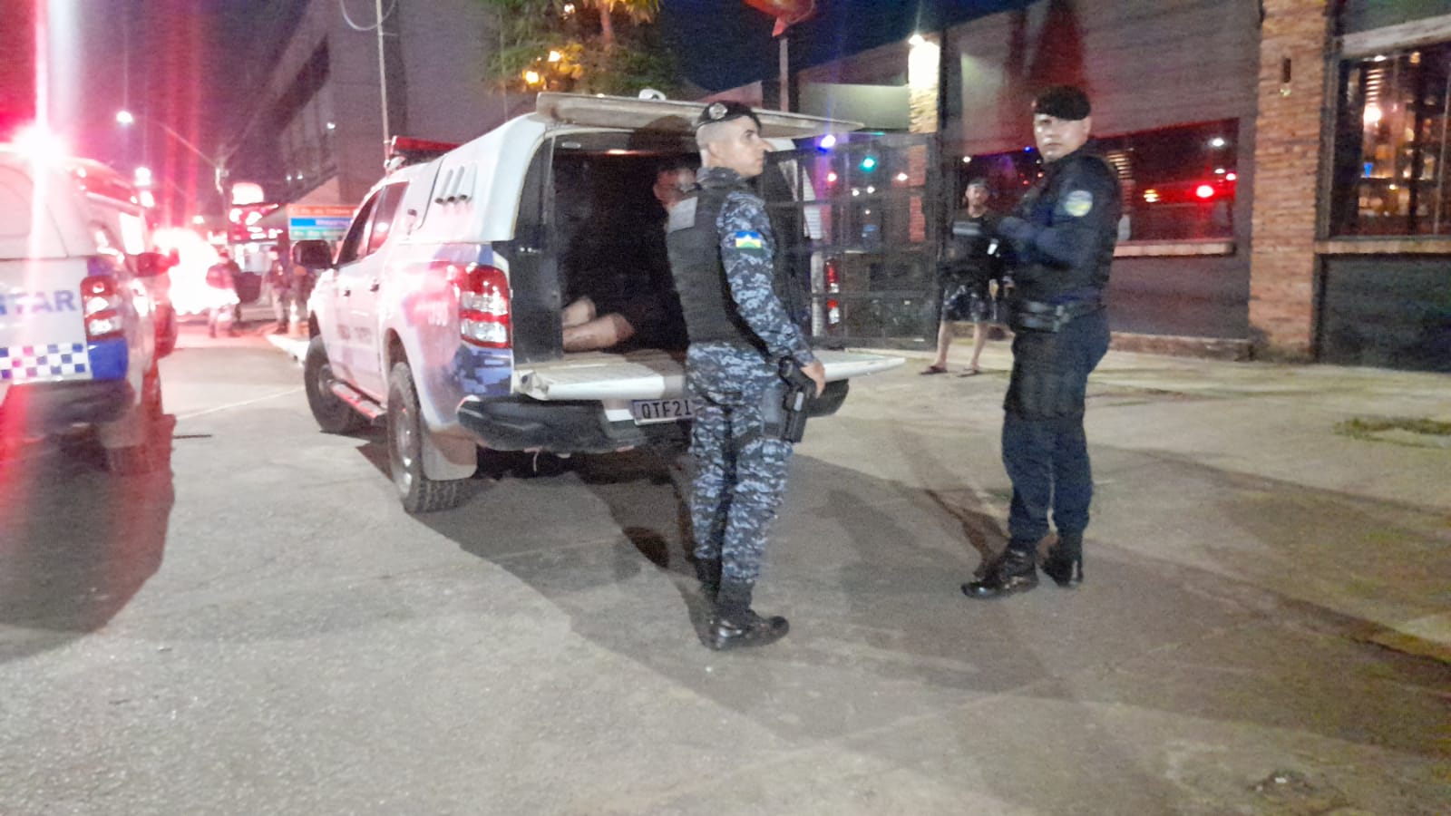 Policial Civil evita homicídio a golpes de facão e deixa suspeito baleado na capital - News Rondônia