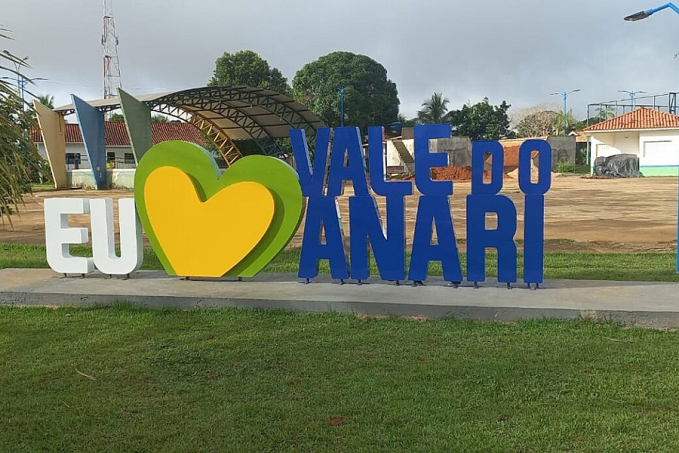 Revitalização da Praça Municipal do Vale do Anari está em fase de conclusão - News Rondônia