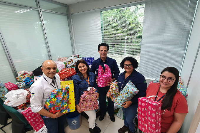 Ação dos integrantes da Santo Antônio Energia entrega mais de 420 presentes neste Natal - News Rondônia
