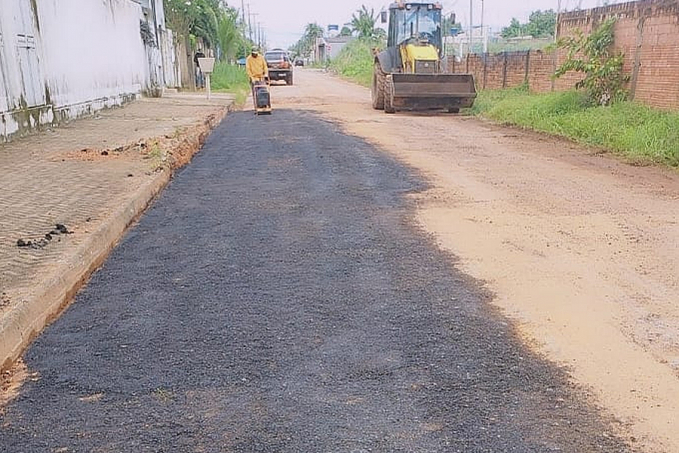 Vereador Valtinho Canuto atende pedido de pavimentação asfáltica e saneamento básico para o bairro Esperança da Comunidade, em Porto Velho/RO - News Rondônia