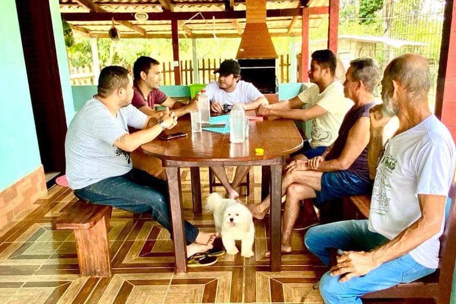 Vereador Raí Ferreira visita Ramal Maravilha e ouve demandas de líderes comunitários - News Rondônia