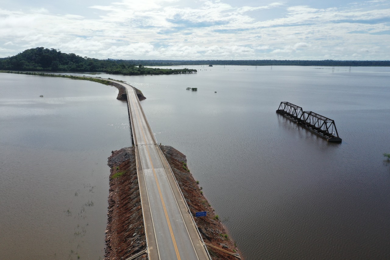 Governo Federal aponta obra de alteamento na BR-364 realizada pela Usina Jirau como destaque em obras de infraestrutura - News Rondônia