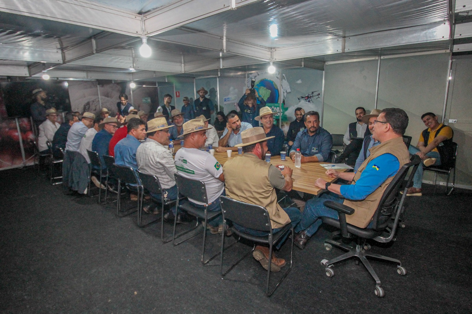 Governador Marcos Rocha recebe prefeitos e reitera compromisso de investimentos municipalistas em todo Estado - News Rondônia
