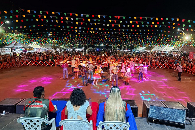 Arraiá Ariquemes reúne mais de 20 mil pessoas em três noites de festa - News Rondônia