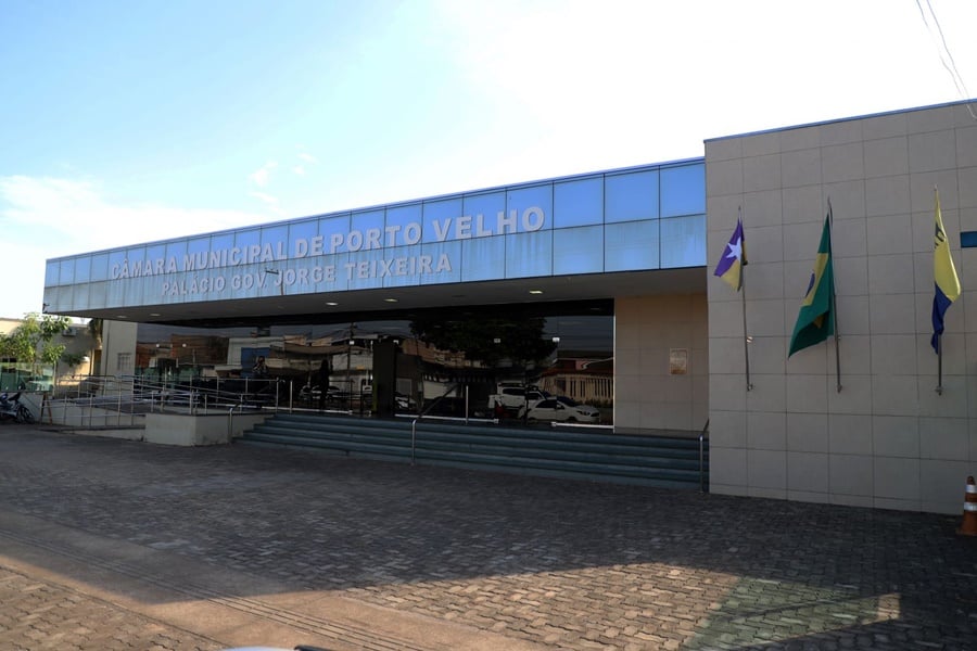Prefeito Hildon Chaves encaminha à Câmara projeto que revoga correção na planta genérica dos imóveis - News Rondônia