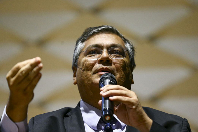 Dino comenta papel do Ministério da Justiça antes de atos terroristas - News Rondônia