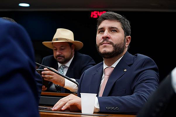 Mês da Mulher: Deputado Maurício Carvalho apresenta projeto de lei para fortalecer a Lei Maria da Penha e medidas protetivas - News Rondônia