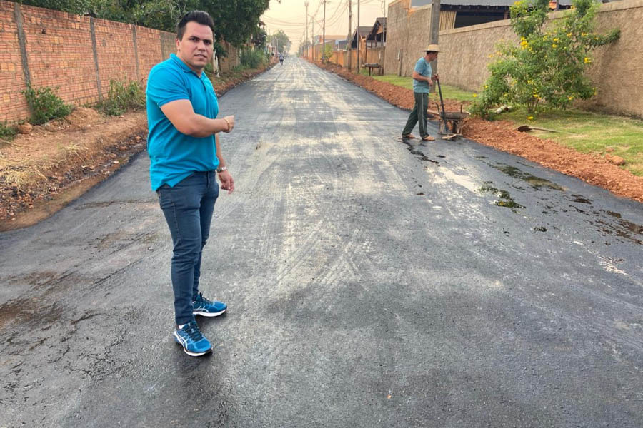 Ruas do Bairro Aeroclube são asfaltadas a pedido do vereador Edimilson Dourado - News Rondônia