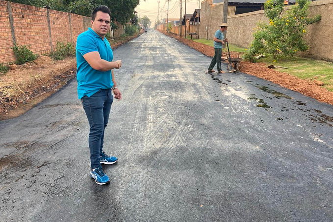 Ruas do Bairro Aeroclube são asfaltadas a pedido do vereador Edimilson Dourado - News Rondônia