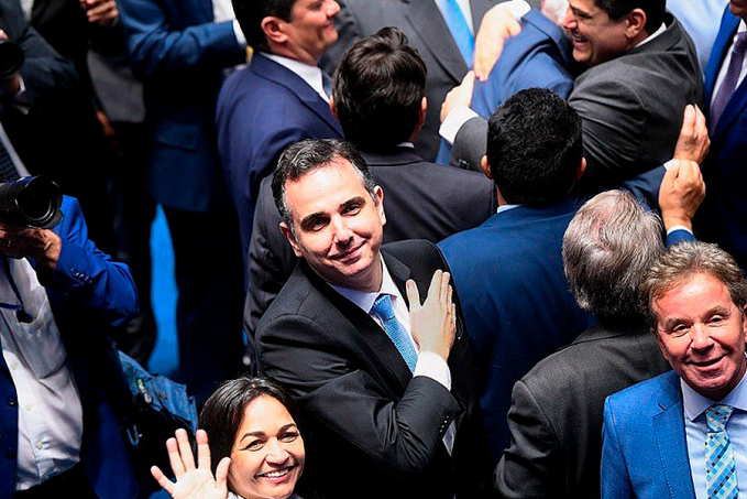 Rodrigo Pacheco é reeleito presidente do senado federal por 49 votos a 32 - News Rondônia