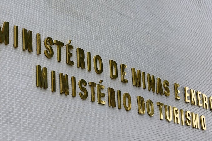Ministro diz que intervenção na Light é "possibilidade em aberto" - News Rondônia
