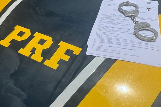 Em Porto Velho/RO, PRF prende homem com quatro mandados de prisão em aberto, sendo um deles por estupro - News Rondônia
