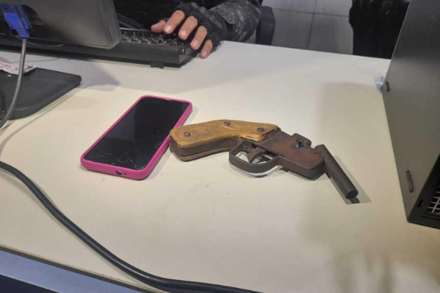 SURRADOS - Adolescente flagrados com arma são espancados após roubo na capital - News Rondônia