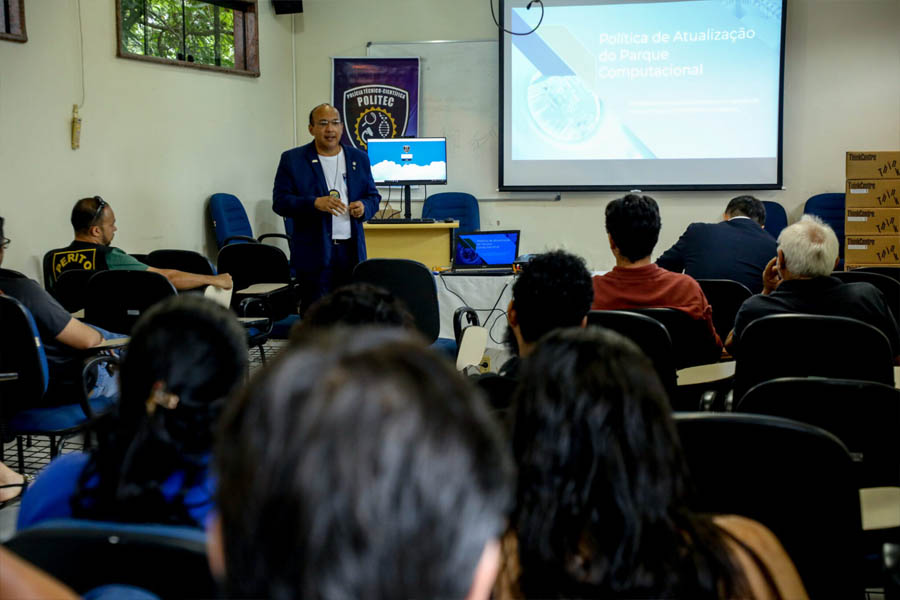 Politec lança Política de Atualização do Parque Computacional e realiza entrega de equipamentos - News Rondônia