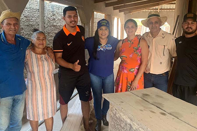 Candidata Cristiane Lopes visita os Distritos de Nova Califórnia, Extrema, Vista Alegre do Abunã e União Bandeirantes e apresenta propostas a população - News Rondônia