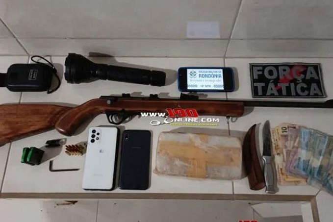 ALTA FLORESTA  Força Tática apreende 01 Kg de pasta base e também arma de fogo, na zona rural de Alta Floresta DOeste - News Rondônia