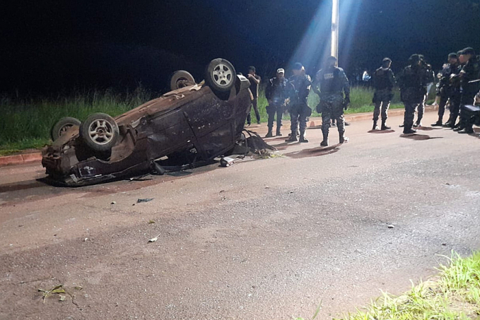 Motorista sem habilitação é preso bêbado após capotar Fiat Uno em Porto Velho - News Rondônia