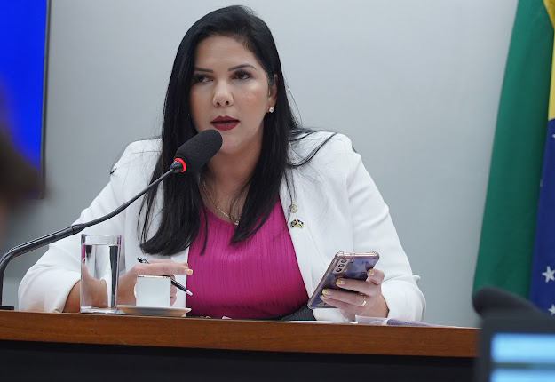 Para que os verdadeiros culpados sejam investigados e punidos Cristiane Lopes assina CPMI do dia 8 de janeiro - News Rondônia