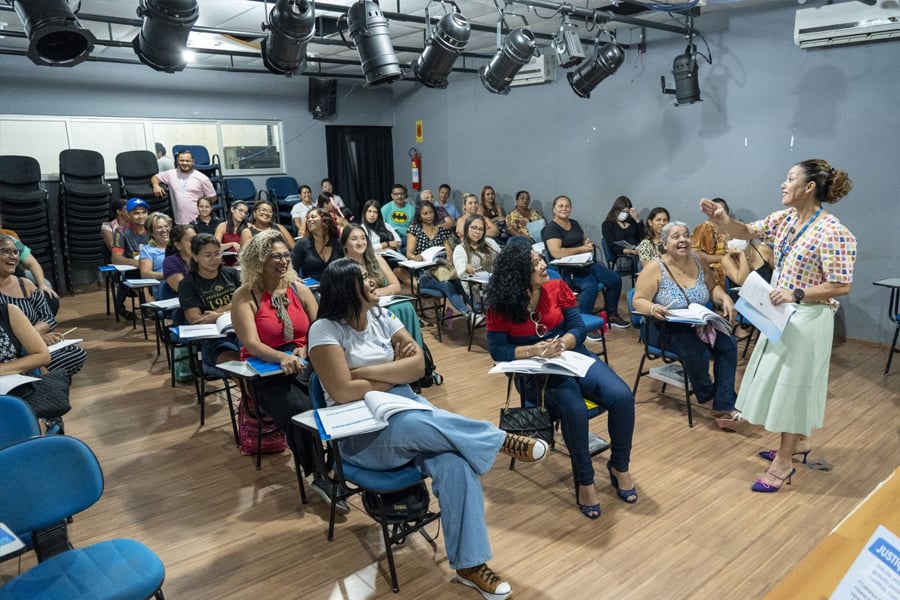 Prefeitura capacita pequenos empreendedores com oficina de controle financeiro - News Rondônia