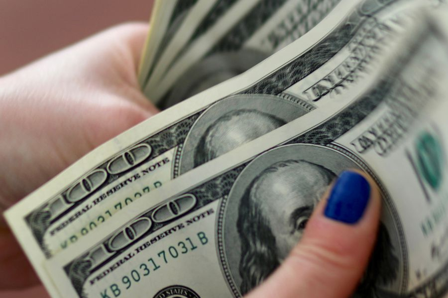 Dólar cai para R$ 5,16 ainda sob reflexo do Copom - News Rondônia