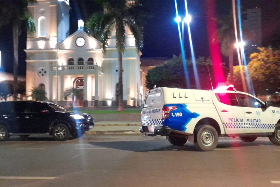 Suspeito de furto é atropelado e espancado na frente da Catedral em Porto Velho - News Rondônia