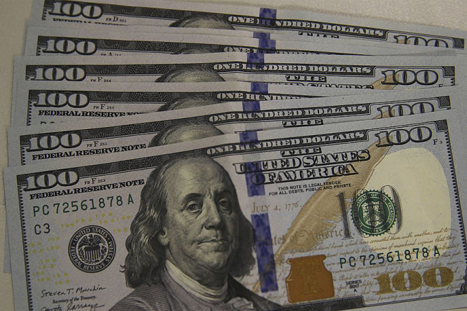 Dólar cai para R$ 5,35 com alívio internacional - News Rondônia