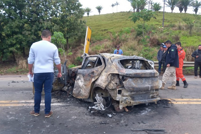 FATALIDADE - Acidente entre carro e ônibus resulta em mortes e feridos em RO - News Rondônia