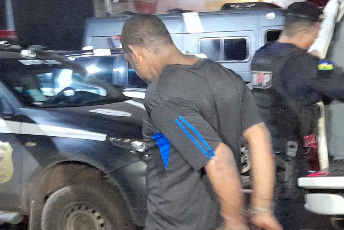Apenado monitorado é preso com simulacro após fazer roubo e se envolver em acidente - News Rondônia