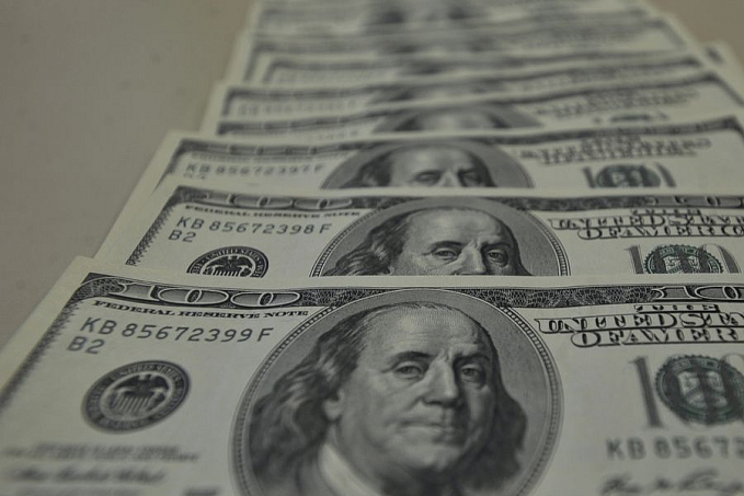 Dólar cai para R$ 5,15 na véspera de reunião do Copom - News Rondônia