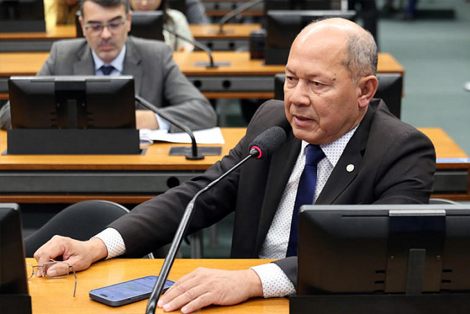 Projeto de lei do deputado Cel Chrisóstomo aumenta pena de invasores de terras públicas e privadas - News Rondônia