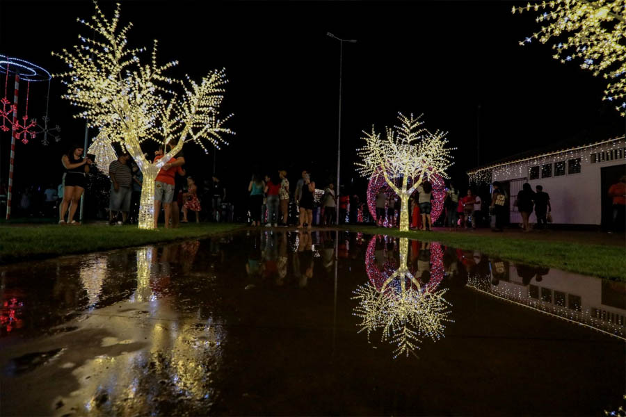 Decoração natalina fica à disposição do público até domingo (8) - News Rondônia