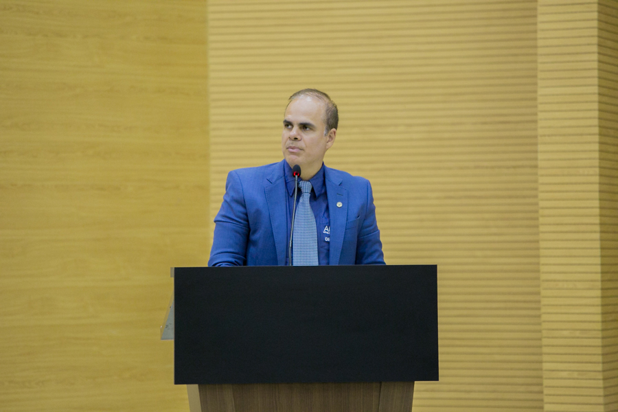 Deputado Alan Queiroz indicou a realização de estudo técnicos a fim de promover a regularização fundiária dos bairros Mariana e São Francisco em Porto Velho - News Rondônia