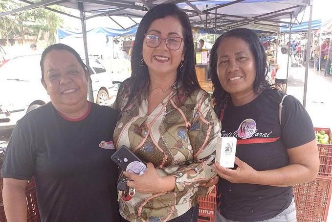Candidata a Deputada Estadual, Noely França, visita feiras de Porto Velho e Itapuã - News Rondônia
