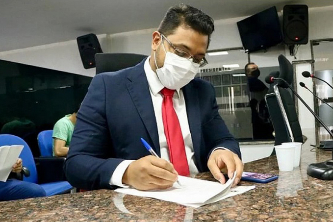 Vereador Gilber Mercês anuncia serviço de drenagem e asfalto no bairro Igarapé - News Rondônia