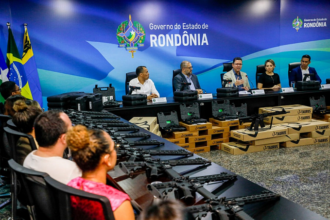 Sistema prisional de Rondônia recebe reforço de pistolas e fuzis modernos do Governo do Estado - News Rondônia
