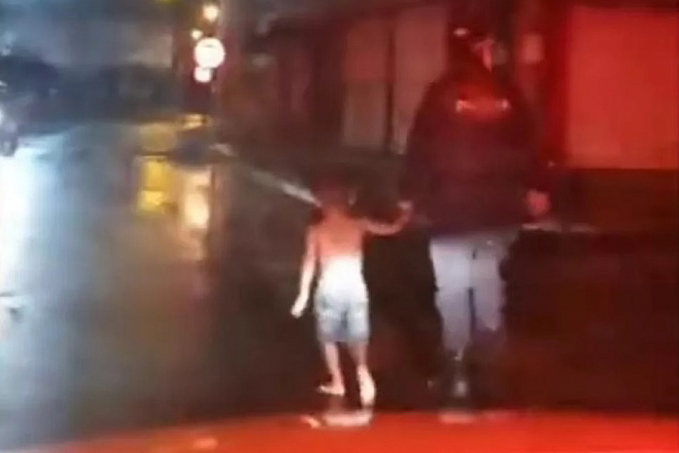 PERDIDA - Homem aciona a Polícia após encontrar criança de 3 anos na rua de madrugada - News Rondônia
