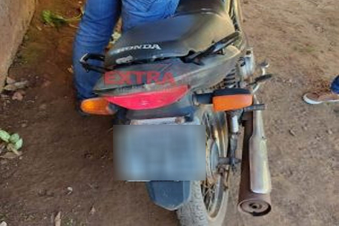 PM apreende adolescente, prende três maiores de idade e recupera moto furtada em Colorado - News Rondônia