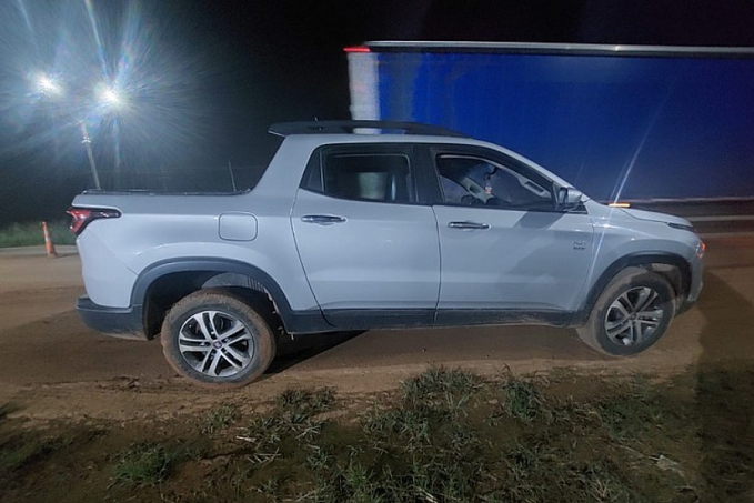 Em Itapuã do Oeste, PRF identifica carro adulterado - News Rondônia