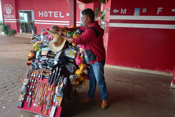 FESTIVAL DE PRAIA - Vendedores ambulantes apostam no aumento das vendas - News Rondônia