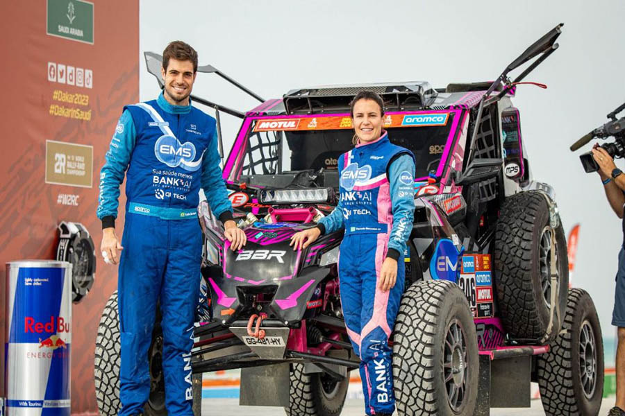 Catarinense é primeira brasileira a competir como pilota no rali Dakar - News Rondônia