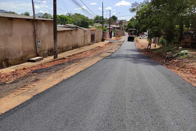 Trechos do bairro Vila da Eletronorte recebem pavimentação - News Rondônia