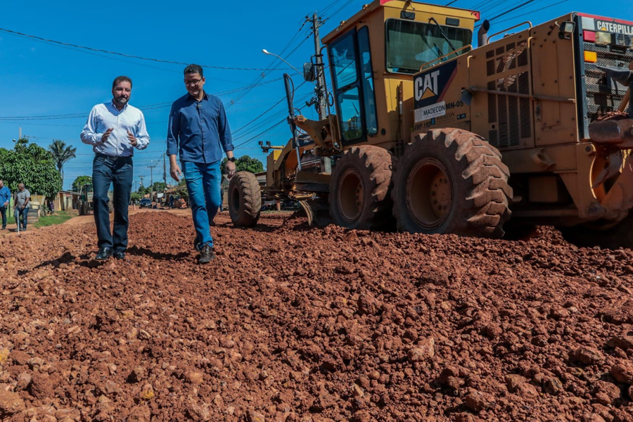 Hildon Chaves fiscaliza obras no bairro Jardim Santana - News Rondônia