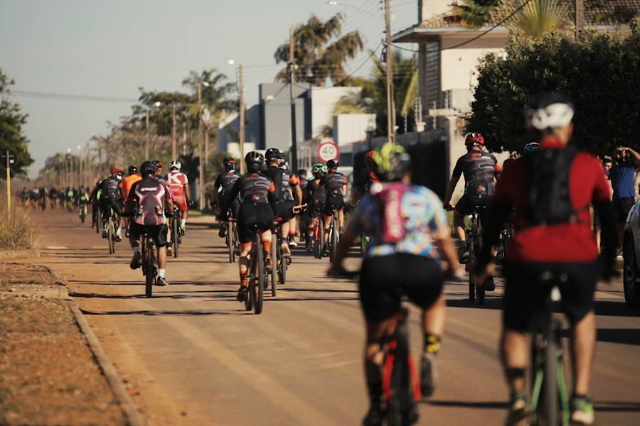 Três toneladas de alimentos são arrecadadas durante Circuito Vilhenense de MTB - News Rondônia