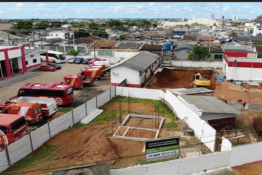 Obra de construção da piscina e torre do Corpo de Bombeiros é iniciada - News Rondônia