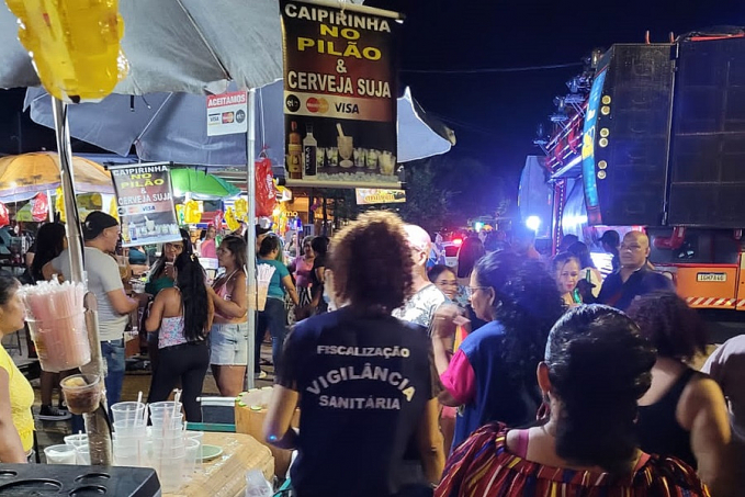 Foliões devem ficar atentos à qualidade dos alimentos e bebidas vendidos nos eventos carnavalescos - News Rondônia
